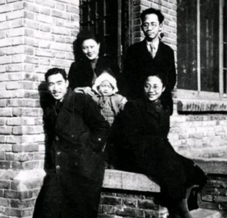 尽酷刑还不忘用鱼肝油传递信息保护同伴凯发k8入口女地下党员在台湾被捕受(图3)