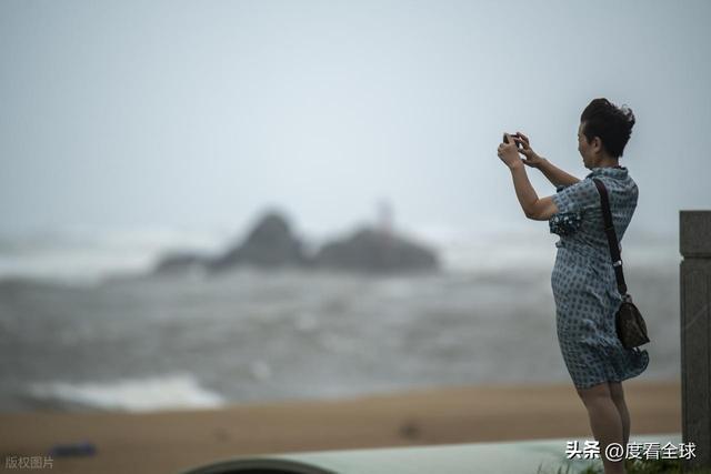 !海南暴雨狂风肆虐防护指南速存台风 “博罗依” 今夜登陆越南(图11) !海南暴雨狂风肆虐防护指南速存台风 “博罗依” 今夜登陆越南(图11)