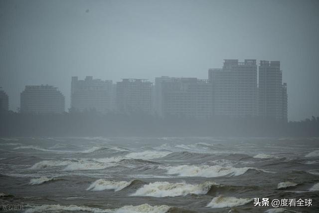!海南暴雨狂风肆虐防护指南速存台风 “博罗依” 今夜登陆越南(图4) !海南暴雨狂风肆虐防护指南速存台风 “博罗依” 今夜登陆越南(图4)