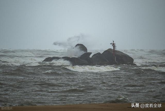 !海南暴雨狂风肆虐防护指南速存台风 “博罗依” 今夜登陆越南(图8) !海南暴雨狂风肆虐防护指南速存台风 “博罗依” 今夜登陆越南(图8)